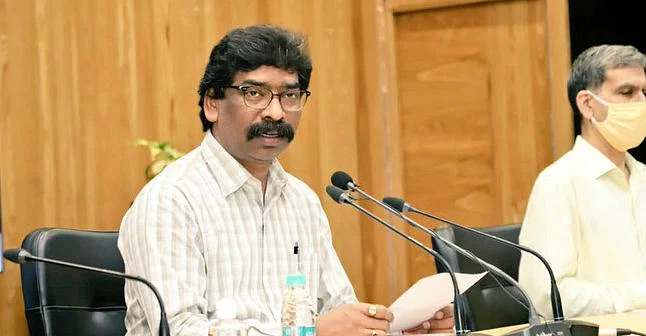 चुनाव आयोग ने झारखंड के मुख्यमंत्री हेमंत सोरेन की विधानसभा सदस्यता रद्द करने की रिपोर्ट राज्यपाल को भेजी