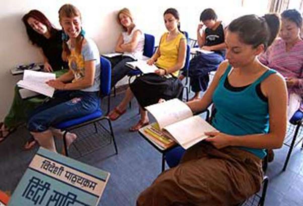 आज है हिन्दी दिवस- 28 देशों के छात्र छात्राये केंद्रीय हिंदी संस्थान में हिंदी पढ़ रहे हैं