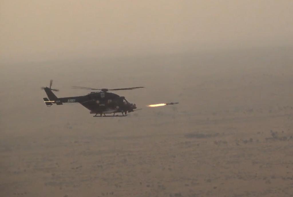 ट्रायल में सफल रही स्वदेशी हेलिना मिसाइल, आसमान से टैंकों को करेगी तबाह, देखें वीडियो